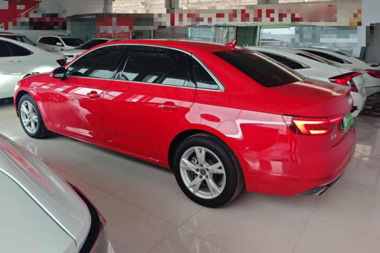 奥迪A4L 2018款 30周年年型 40 TFSI 进取型车身外观4