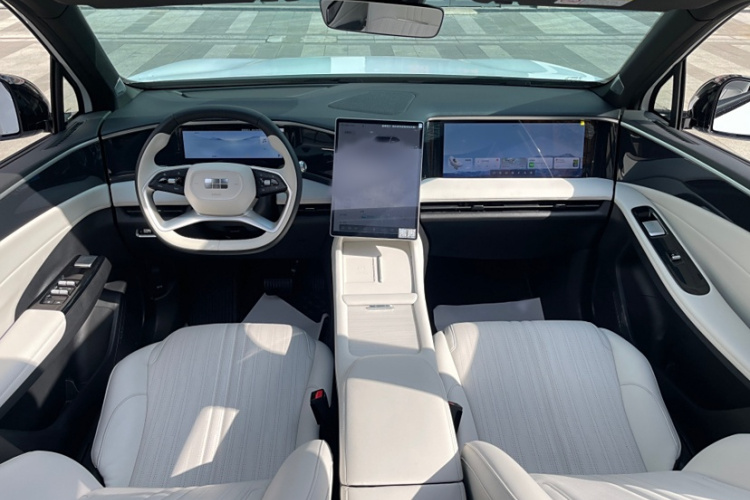 吉利银河 银河L7 2023款 1.5T 115km 星舰中控内饰7008