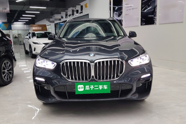 宝马X5(进口) 2021款 xDrive40i M运动套装车身外观2
