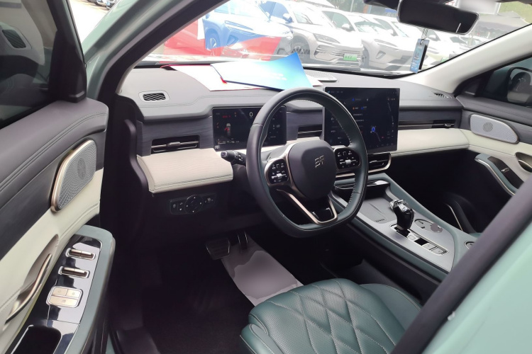 捷途山海L9 2024款 1.5TD 2DHT Max 7座中控内饰20