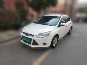 福特 福克斯 2012款 两厢 1.6L 手动舒适型
