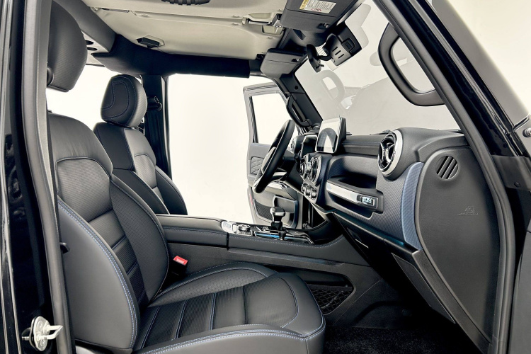 北京BJ40 2020款 2.0T 自动四驱城市猎人版侠客型中控内饰7009