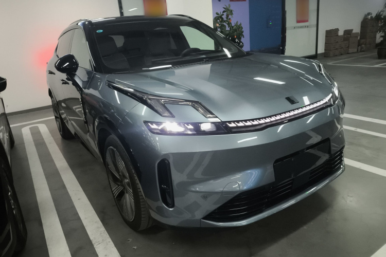 领克08 EM-P 2025款 220km 四驱性能Halo车身外观6002