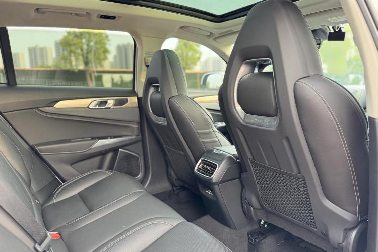 领克01 2017款 2.0T 两驱型Pro版中控内饰7004