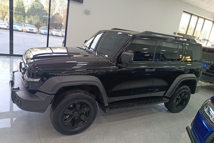 坦克300 2021款 越野版 2.0T 挑战者车身外观4