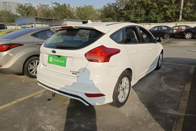 福特 福克斯 2017款 两厢 EcoBoost 125 自动超能风尚型智行版车身外观6005