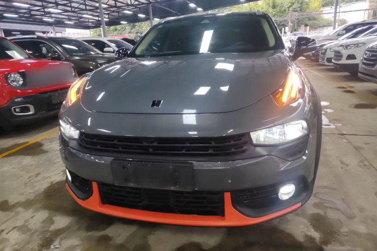 领克02 2019款 1.5T DCT两驱耀Pro版 国VI车身外观2