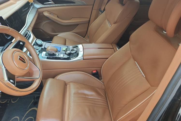 红旗H9 2020款 2.0T 智联旗享版中控内饰19