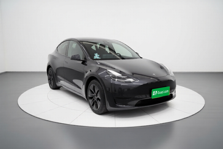 特斯拉 Model Y 2024款 后轮驱动版车身外观3