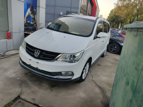 宝骏730 2016款 1.5L 手动舒适型 7座 国V