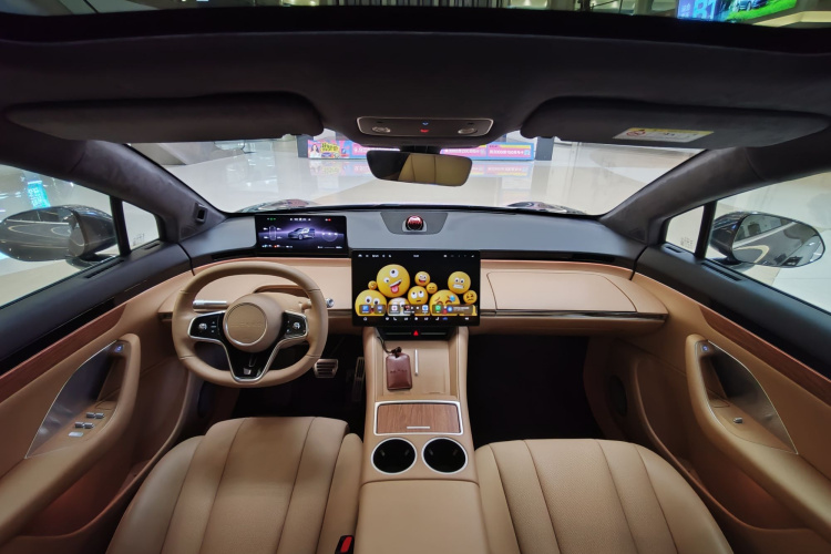 鸿蒙智行 智界R7 2025款 增程 331km Ultra中控内饰7001
