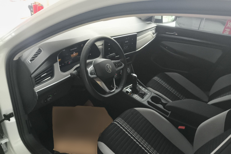 大众 宝来 2023款 200TSI DSG畅行版中控内饰7003
