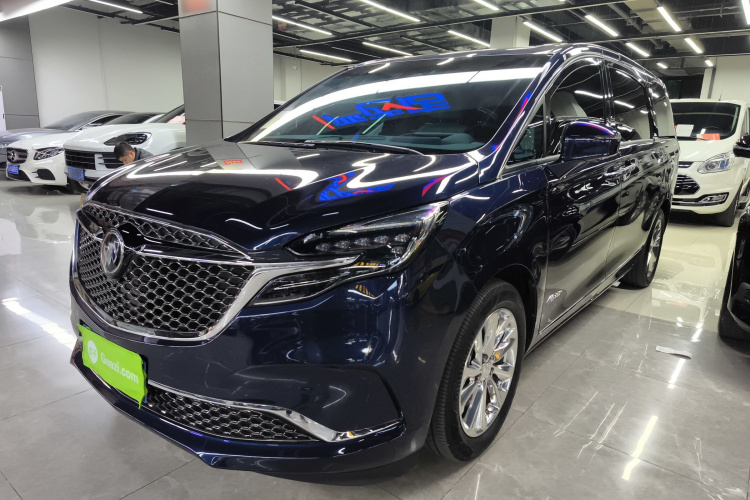 别克GL8 2020款 Avenir艾维亚 四座尊礼版车身外观1