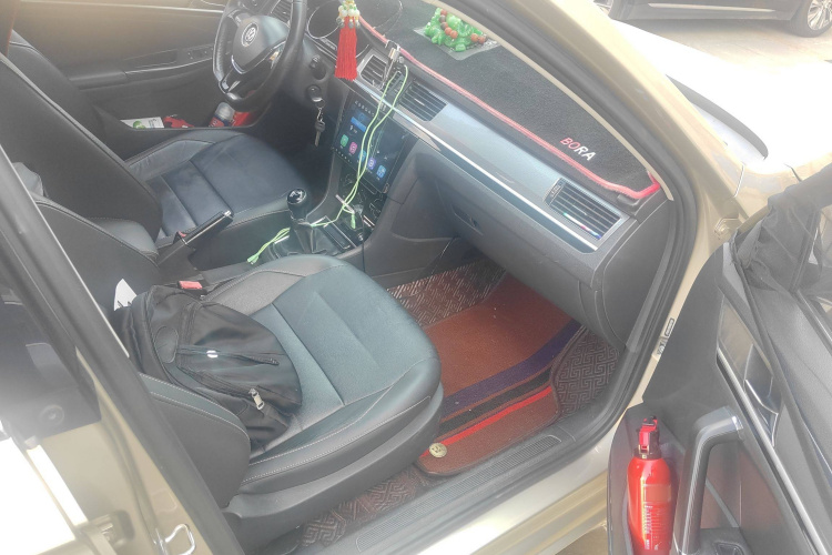 大众 宝来 2017款 1.6L 手动舒适型局部细节9005