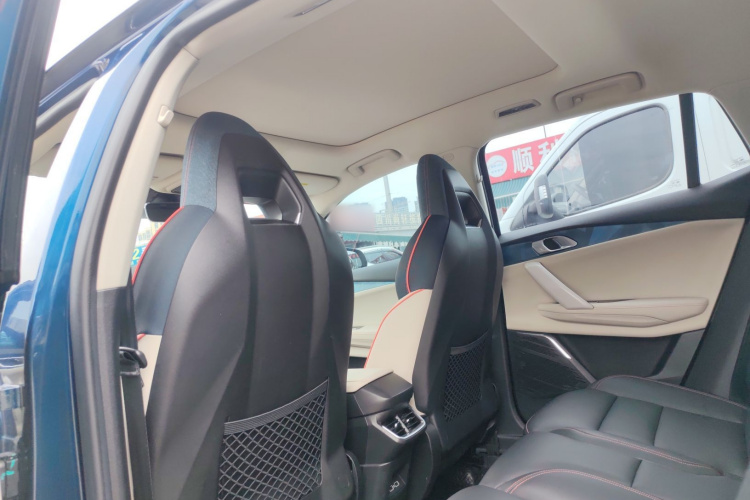 领克06 2020款 1.5T 耀Halo中控内饰22