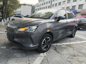 哪吒汽车 哪吒V 2021款 长续航娱乐版升级型