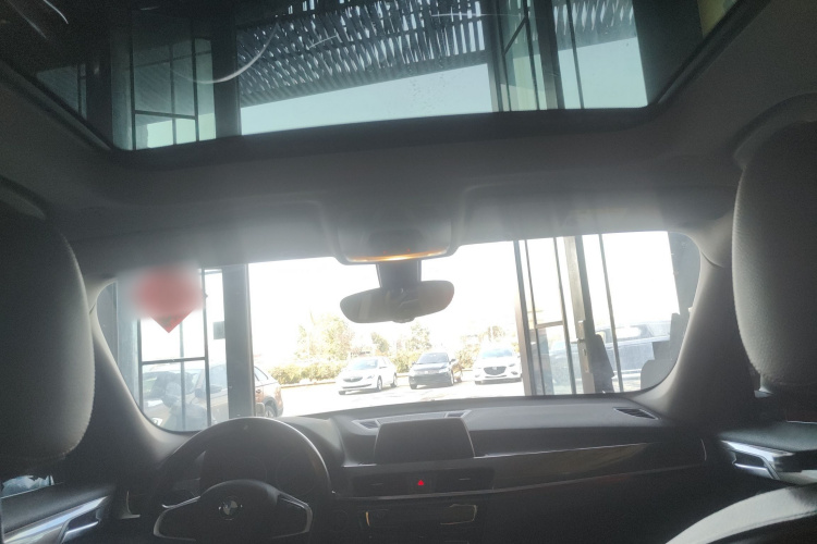 宝马X1 2018款 sDrive18Li 尊享型中控内饰22