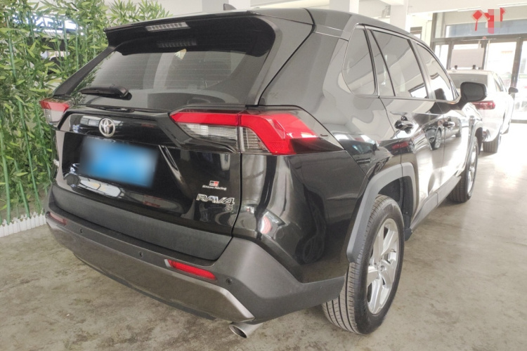 丰田 RAV4荣放 2020款 2.0L CVT两驱风尚版车身外观7