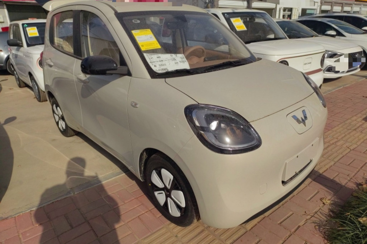 五菱汽车 宏光MINIEV 2025款 四门版 进阶款车身外观3