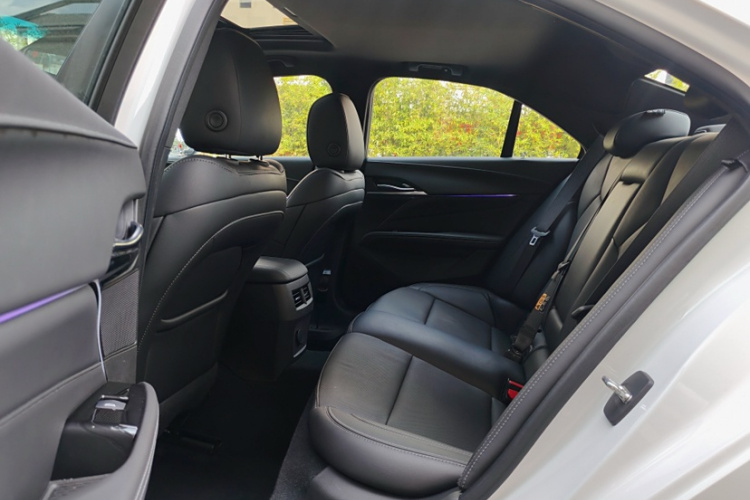 凯迪拉克CT4 2022款 28T 豪华型中控内饰7007