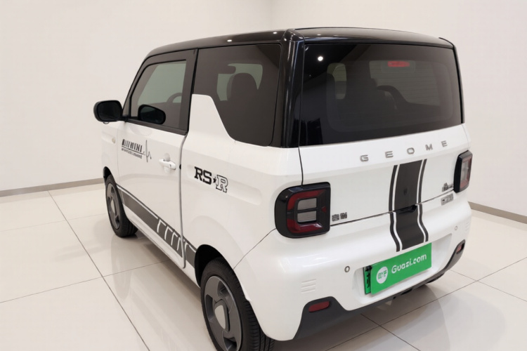 吉利银河 2023款 熊猫mini 新春版宝藏熊车身外观5