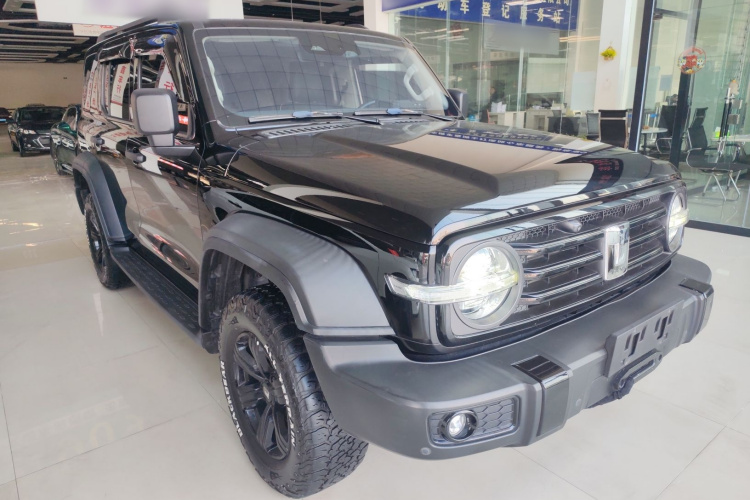 坦克300 2021款 越野版 2.0T 征服者车身外观3