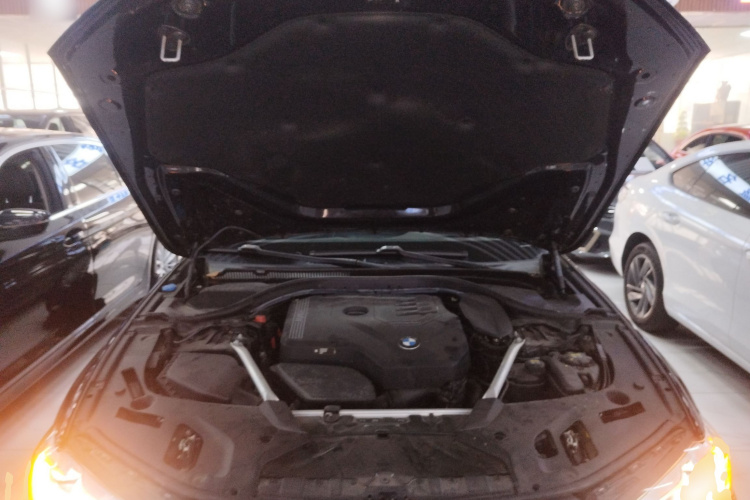 宝马5系 2021款 530Li 尊享型 豪华套装机舱底盘24