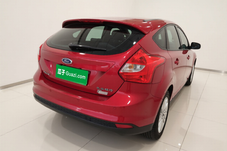 福特 福克斯 2012款 两厢 1.6L 手动舒适型车身外观7