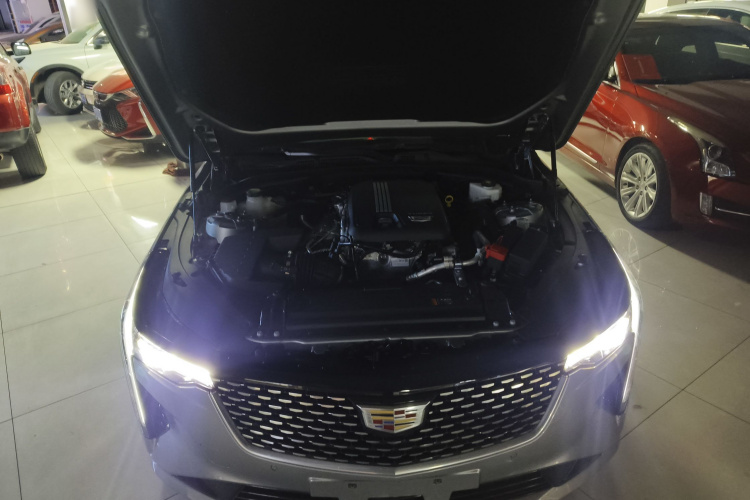 凯迪拉克CT4 2023款 28T 豪华型机舱底盘24