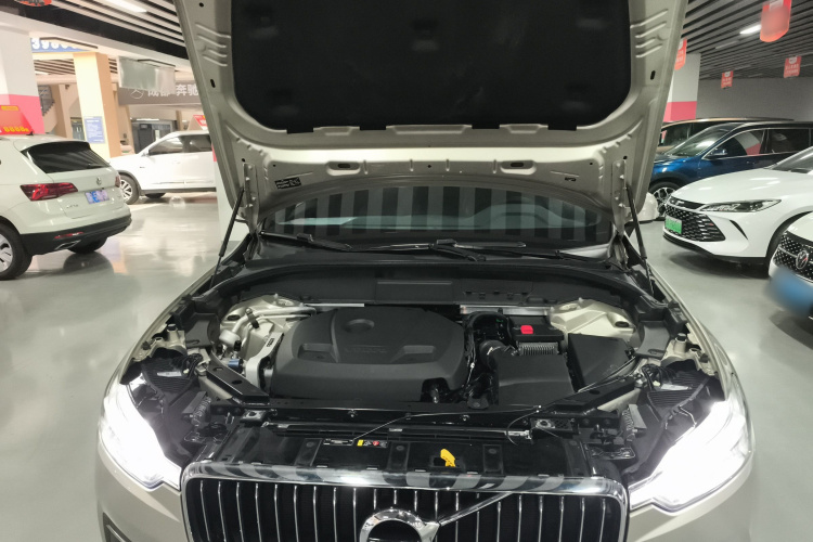 沃尔沃XC60 2021款 T5 四驱智逸豪华版机舱底盘24