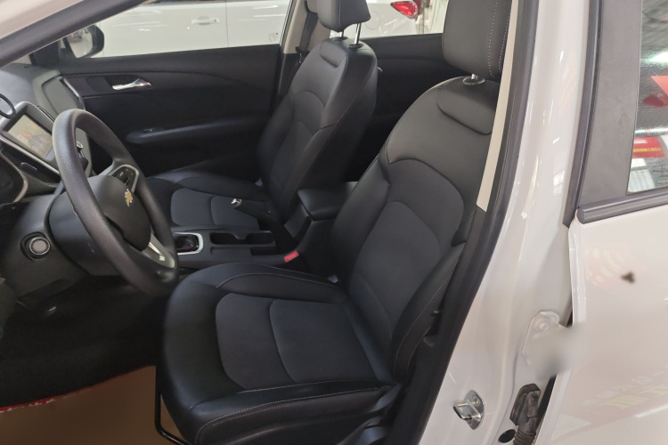 雪佛兰 科沃兹 2019款 320 自动欣悦版局部细节19