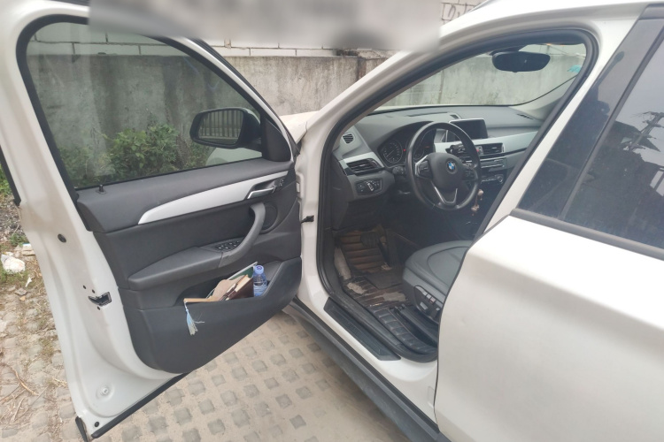 宝马X1 2018款 sDrive18Li 时尚型中控内饰20