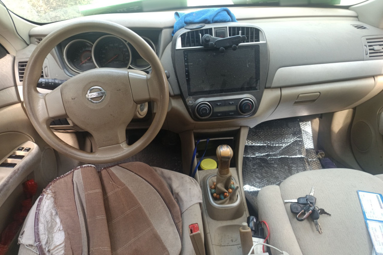 日产 轩逸 2016款 经典 1.6XE 手动舒适版中控内饰12