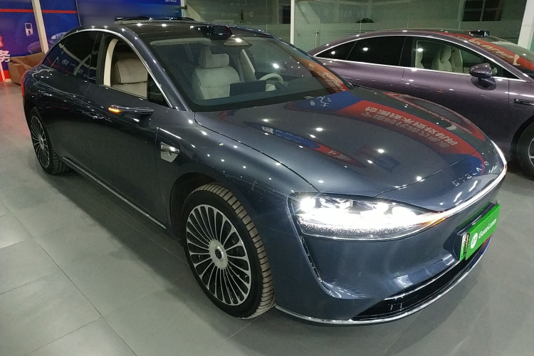 鸿蒙智行 享界S9 2025款 增程 Ultra车身外观6002