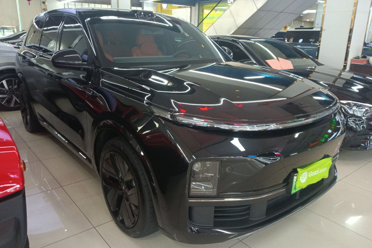 理想汽车 理想L9 2022款 Max车身外观3