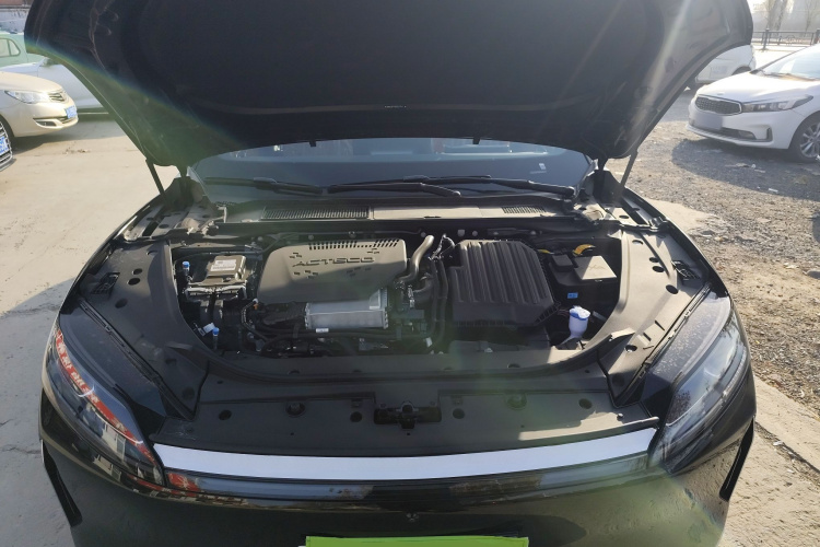 奇瑞风云 风云A9L 2025款 260超长续航豪华版机舱底盘24