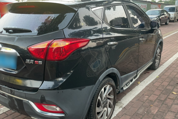 江汽集团 瑞风S3 2016款 1.5L CVT豪华智能型车身外观6006