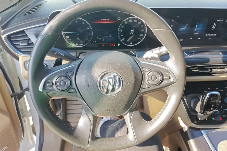 别克GL8 2020款 ES陆尊 653T 旗舰型中控内饰13