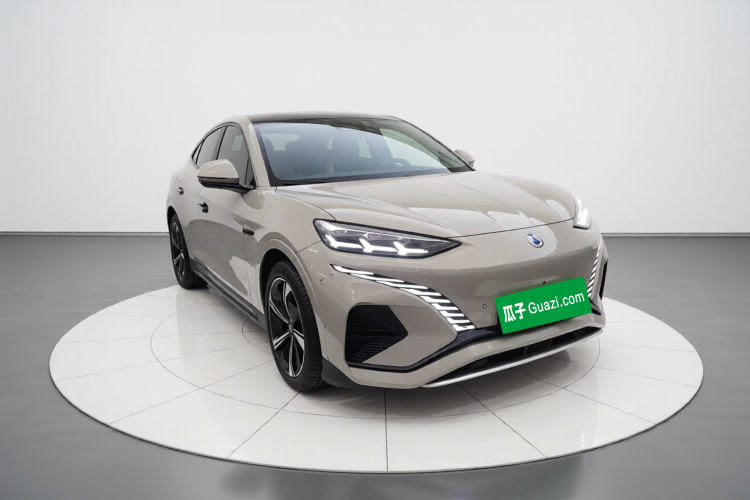 腾势N7 2023款 长续航性能版车身外观3