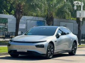 小鹏P7 2020款 586E