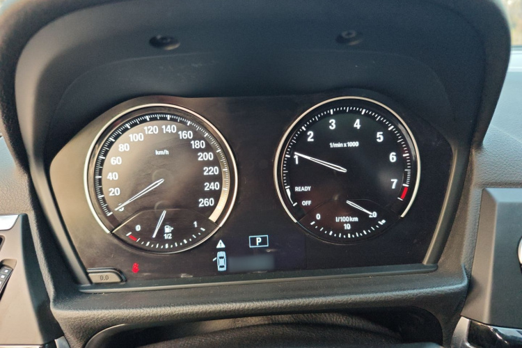 宝马1系 2020款 120i M运动套装局部细节14