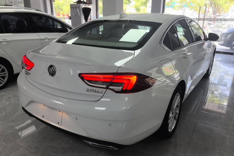 别克 君威 2020款 552T 精英型车身外观6005