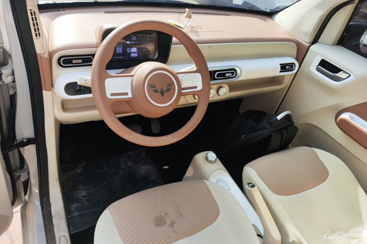 五菱汽车 宏光MINIEV 2024款 第三代 215km 青春版中控内饰7002