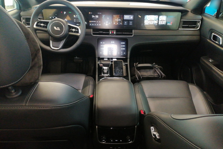 理想汽车 理想ONE 2020款 增程6座版中控内饰12