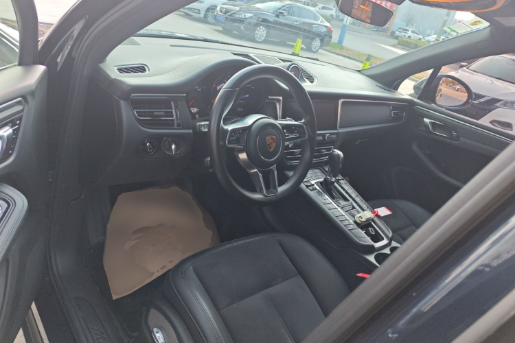 保时捷 2018款 Macan 2.0T中控内饰20