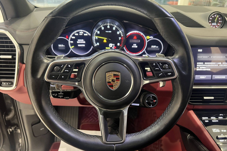 保时捷 Cayenne新能源 2022款 Cayenne E-Hybrid 2.0T 铂金版中控内饰7002