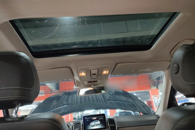 奔驰GLE 2015款 GLE 400 4MATIC局部细节22