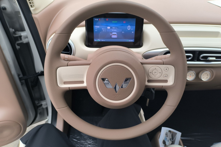 五菱汽车 宏光MINIEV 2025款 四门版 进阶款中控内饰13