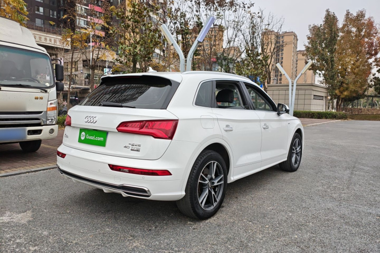奥迪Q5L 2018款 40 TFSI 荣享时尚型 国VI车身外观6003