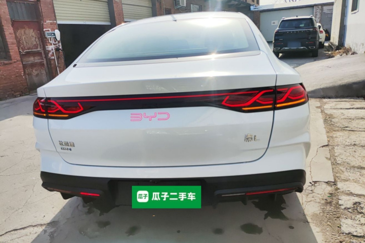 比亚迪 秦L 2024款 DM-i 120KM超越型车身外观6
